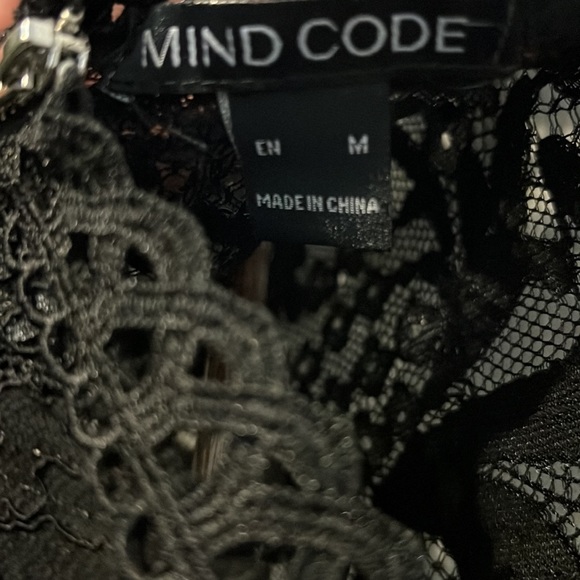 Mind Code - Black Top - Picture 3 of 3